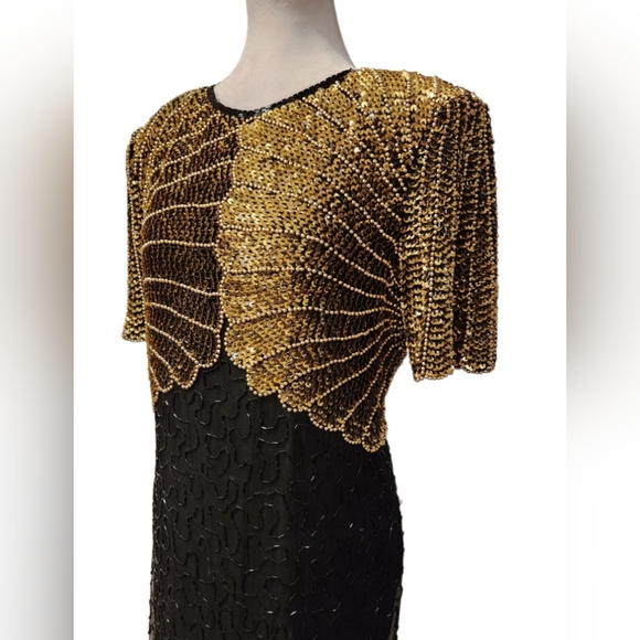 Gorgeous 90s Vintage Gold & Black Sequins & Beaded Dress with Open Back - Picture 4 of 6